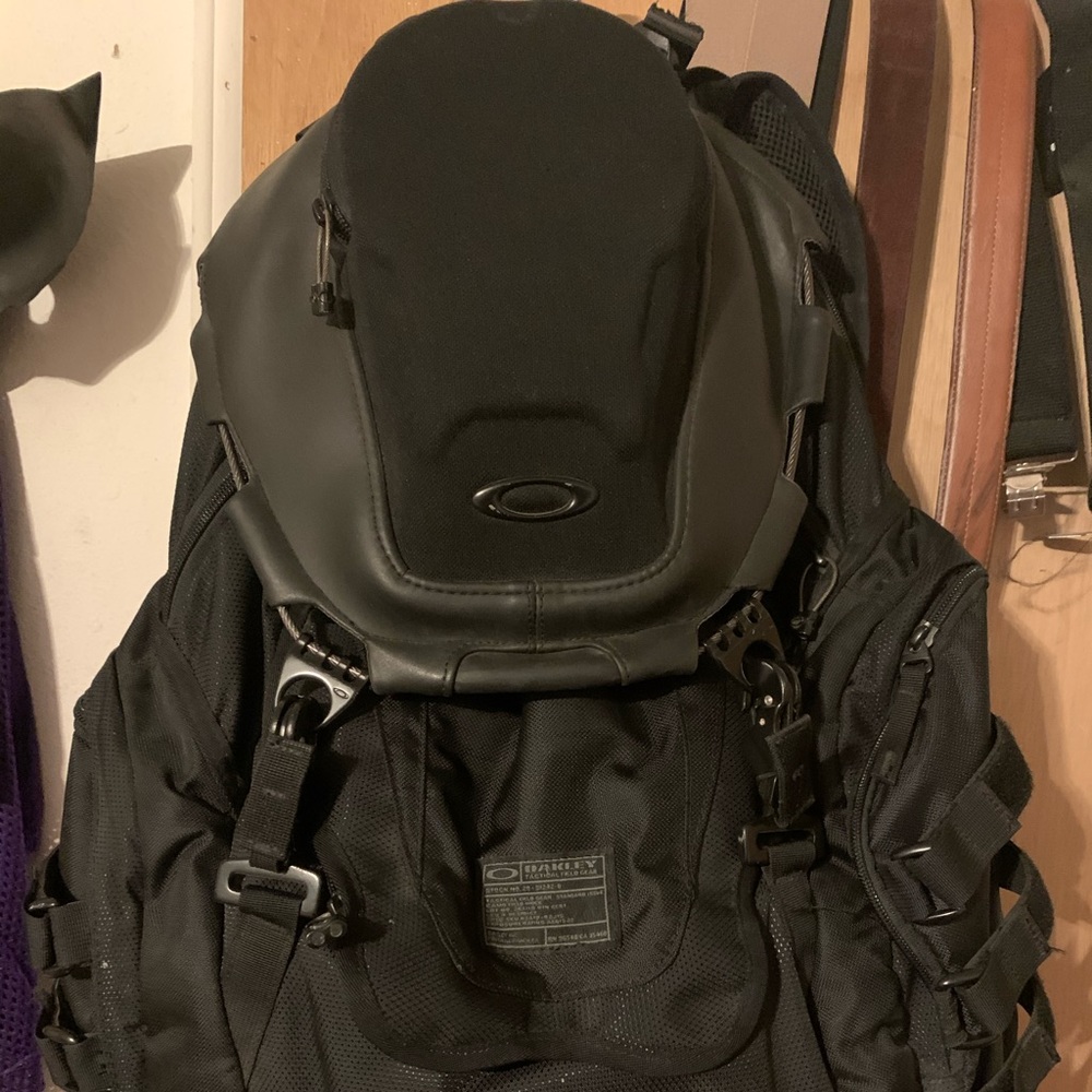 ♠️Oakley Kitchen Sink XL Black